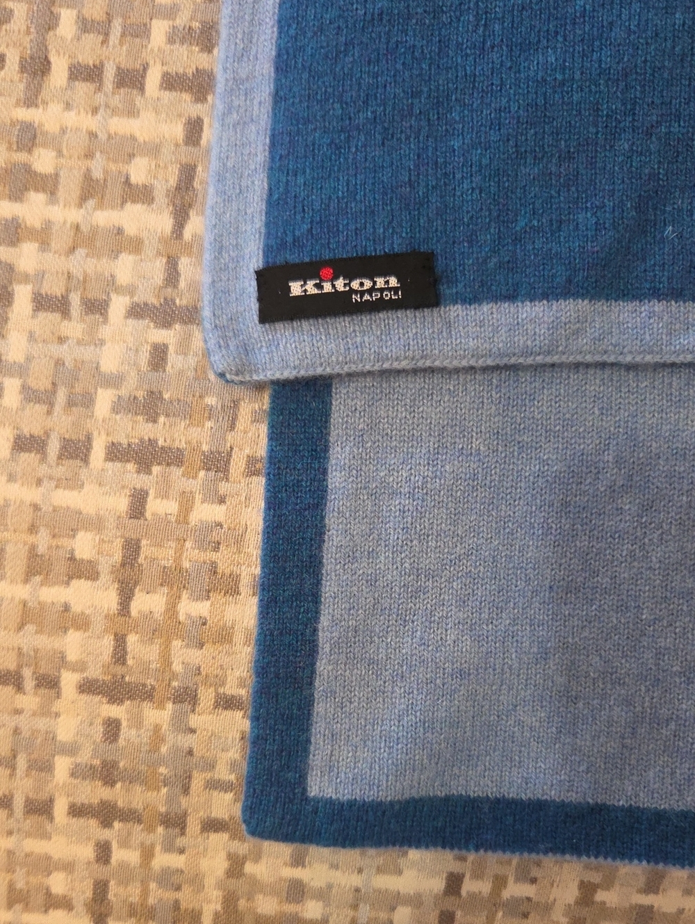 Kiton Luxury Scarf Two Tone Light Blue Dark Blue. 100% Cashmere.